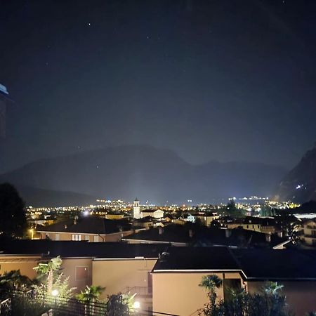 Appartamento Peppino Mit Seeblick Und Pool Riva del Garda Dış mekan fotoğraf