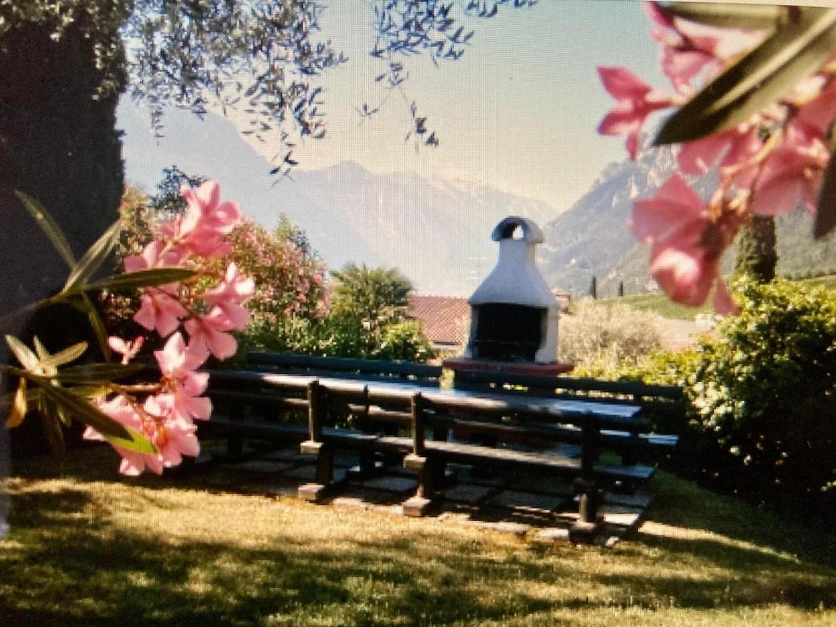 Appartamento Peppino Mit Seeblick Und Pool Riva del Garda Dış mekan fotoğraf