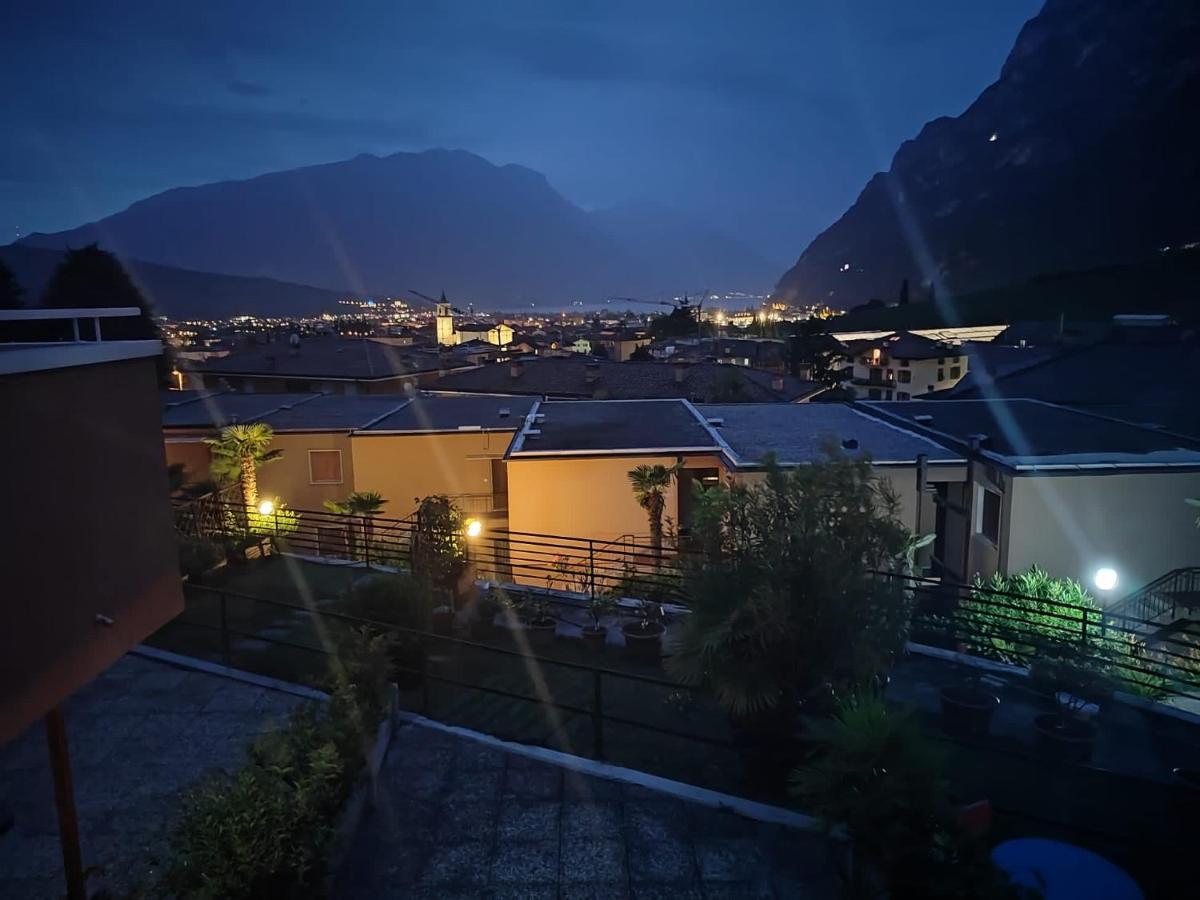 Appartamento Peppino Mit Seeblick Und Pool Riva del Garda Dış mekan fotoğraf